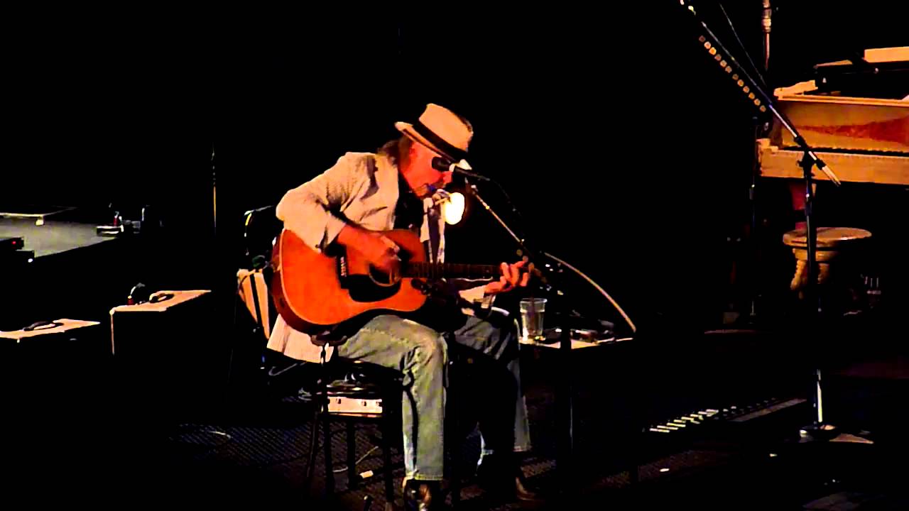 NEIL YOUNG 