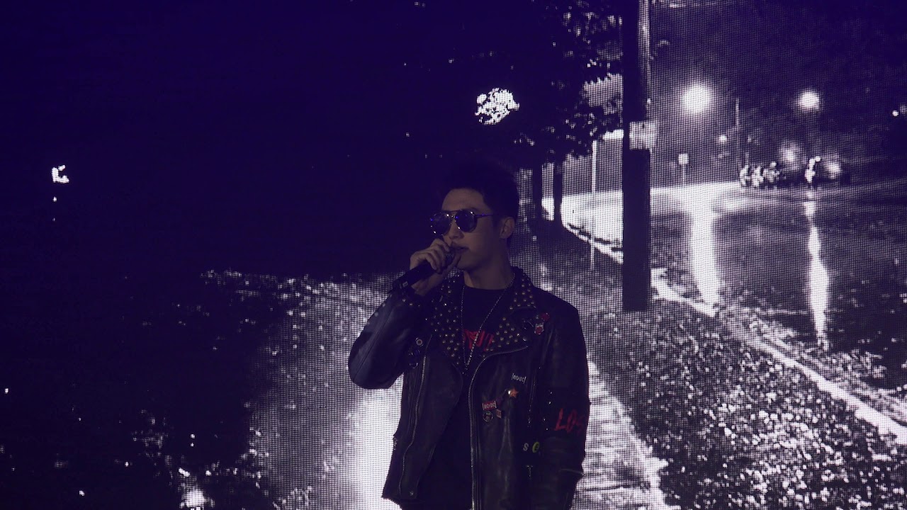 황징위 黃景瑜  20171224 상해생일회 04- 男孩