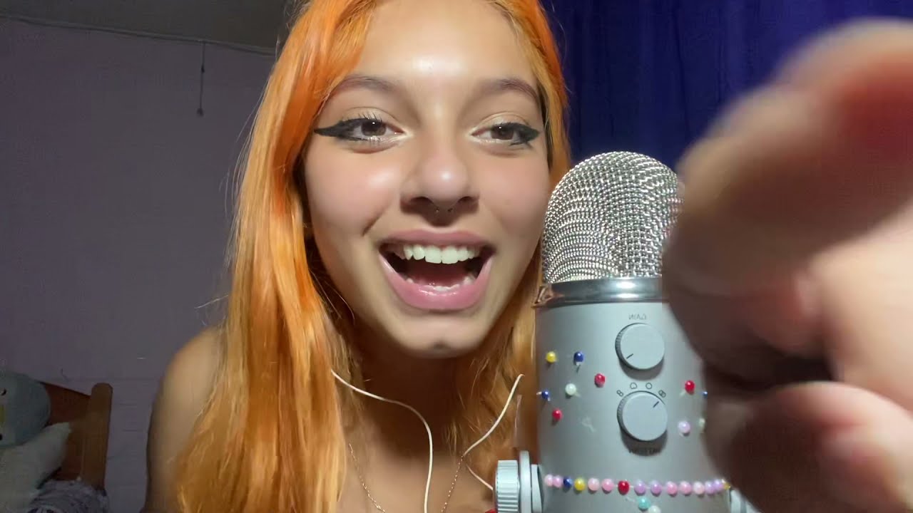 ASMR TE MAQUILLO RÁPIDO PARA AÑO NUEVO| SOFIWI