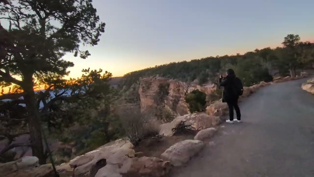 Walking to the rim of the Grand Canyon, 03mar2026