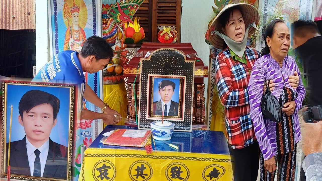 Cả xóm không ai cầm được nước mắt