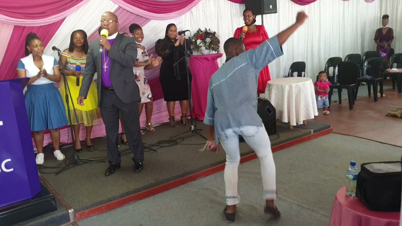 o re shireletsa ka mangeloyi