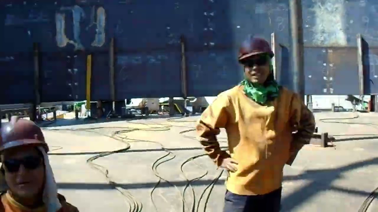 CONSTRUCCION DE TANQUES DE HIDROCARBURO CON GATAS HIDRAULICAS