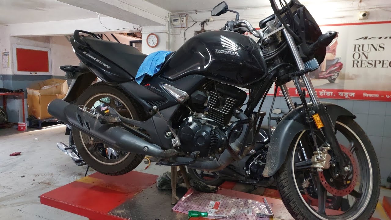 Honda Unicorn160 bs6 bike Servicing Honda Engine oil 5/w30 Unicorn160 bike Engine oil change Process