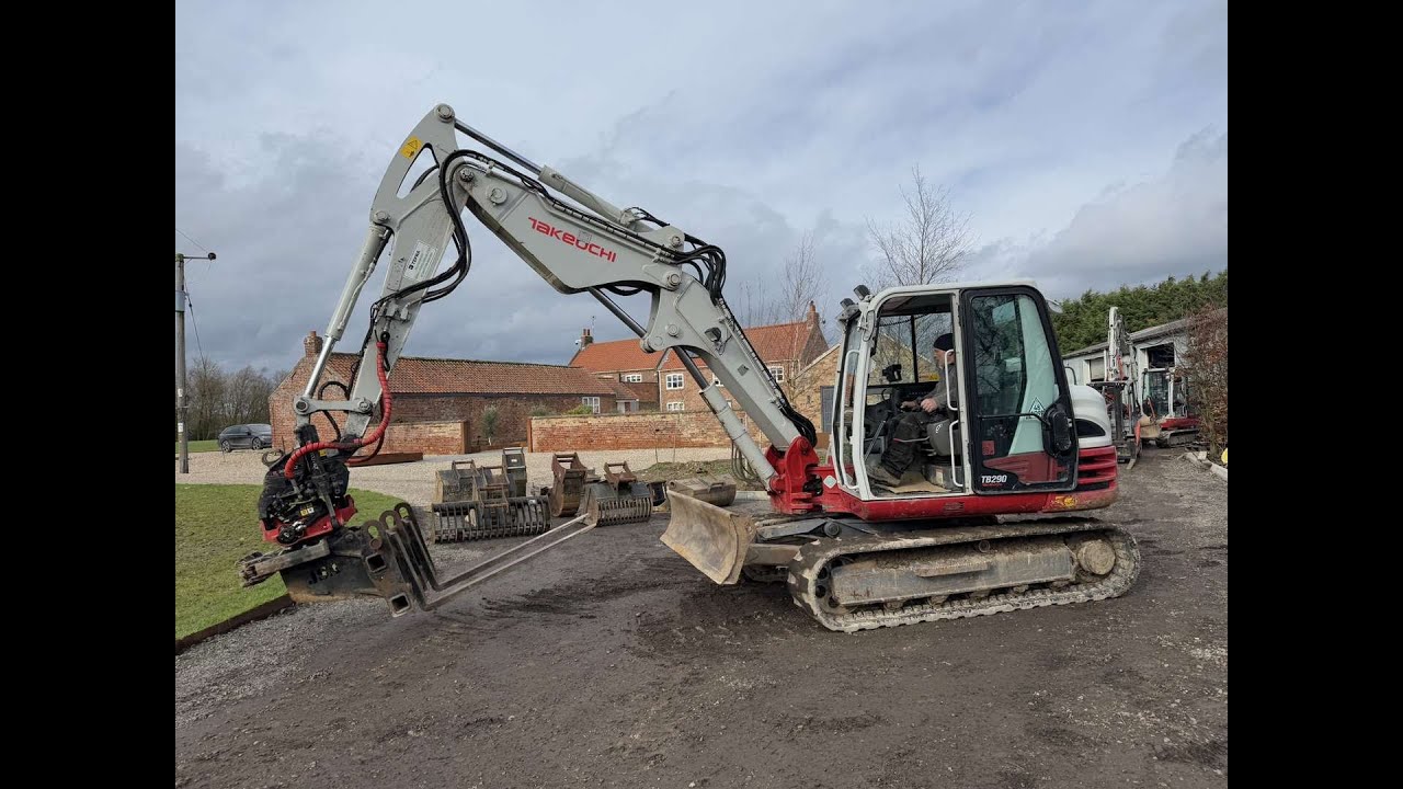2017 Takeuchi TB290 9 Tonne Compact Hydraulic Excavator with Rototilt Attachment 5037/3