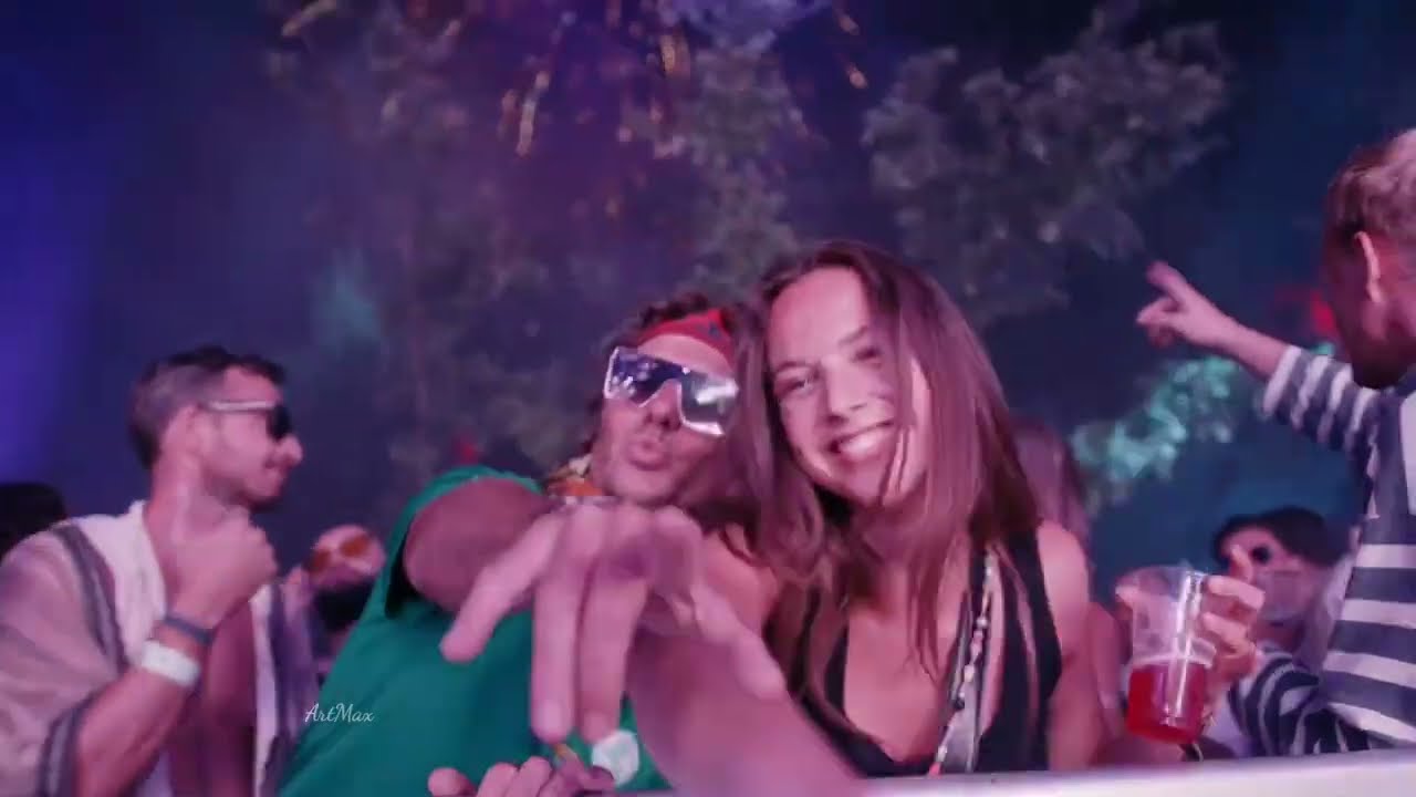 Temple One feat. Neev Kennedy - Love The Fear