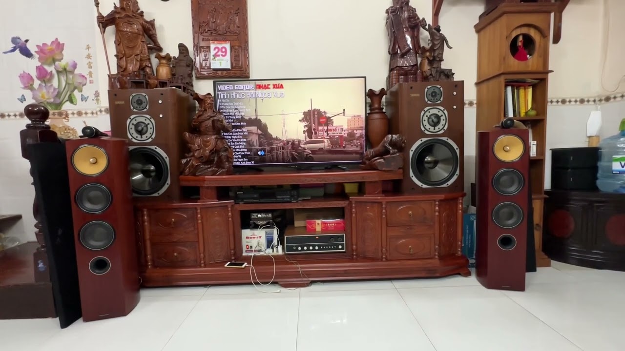 Phố Xa.  LOA B&W 804 DIAMOND