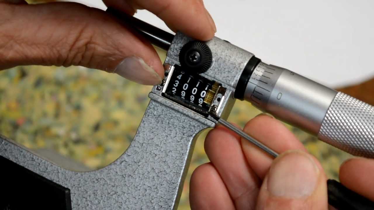 Calibrating a Mechanical Digital Micrometer.