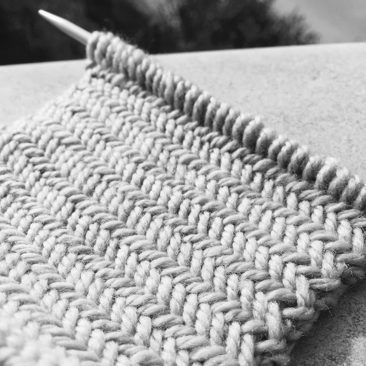 knitting patterns Herringbone stitch pattern Le point de chevron  Вязать узор Ёлочка