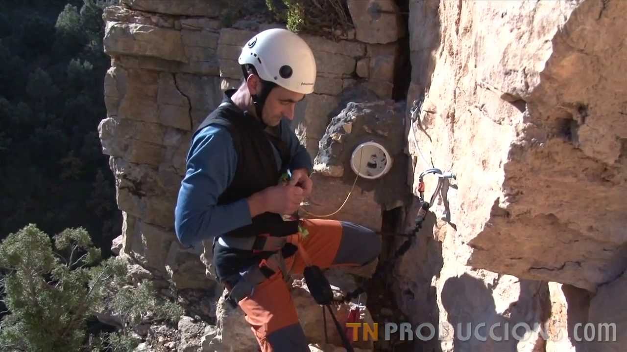 AVENTURA'T: Via Ferrata Urquiza-Olmo