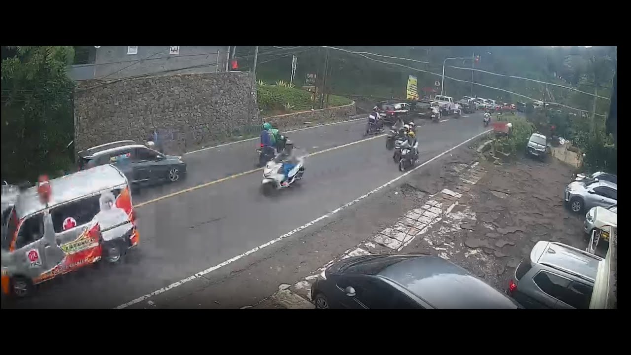 LIVE CCTV : REST AREA CIPANAS PUNCAK | Mudik | Liburan Lebaran | 03 April 2025 | Siang Hari
