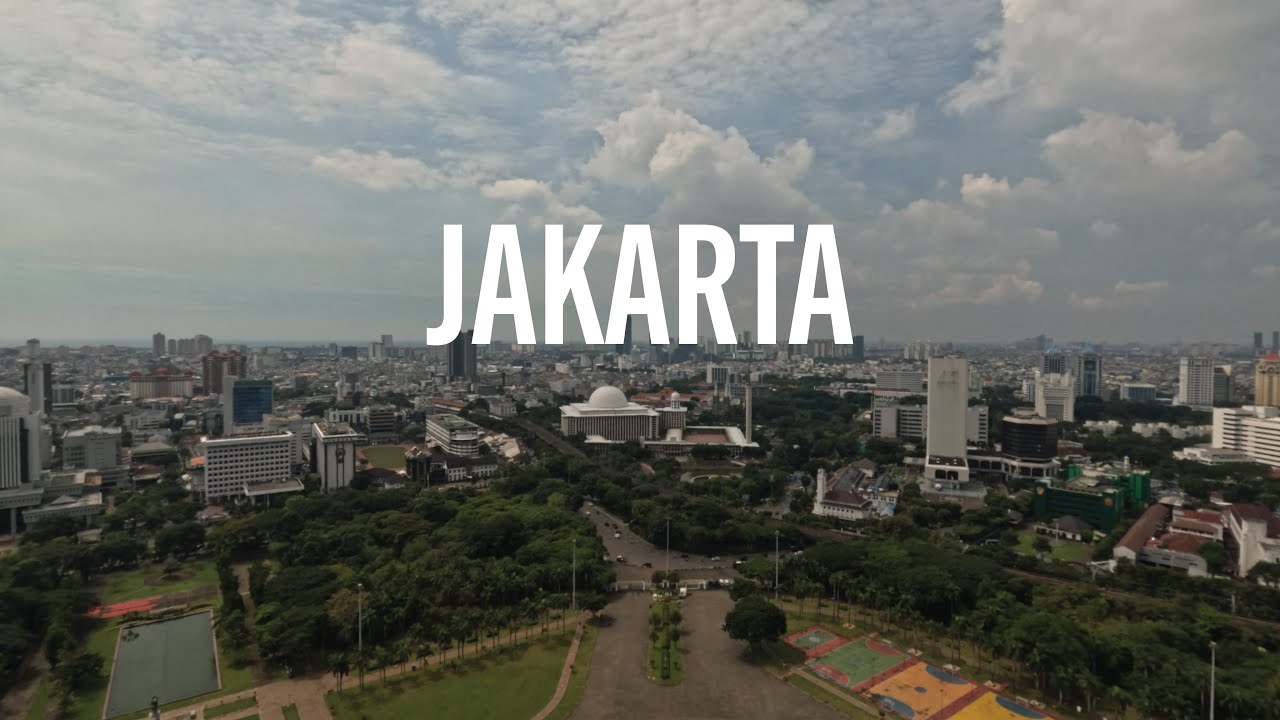 Explore JAKARTA With Us! | Monas, Blok M, Caf&eacute;s & Massive Malls | 4K