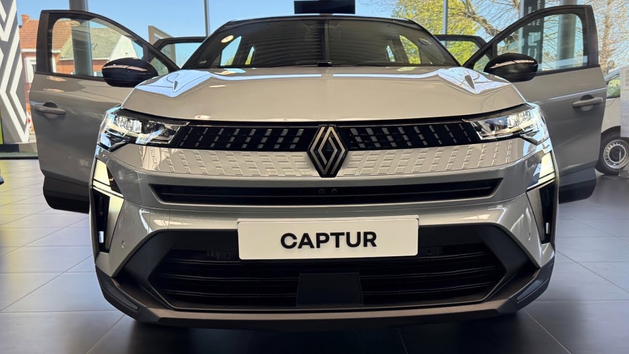 New Renault Captur Evolution - Sound, Interior and Exterior