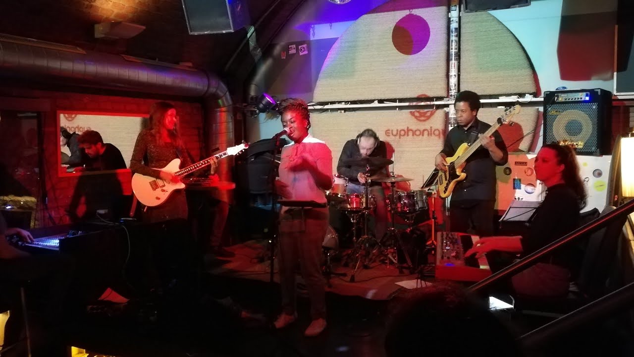 Coming Back - Euphoniques - BACKSTAGE