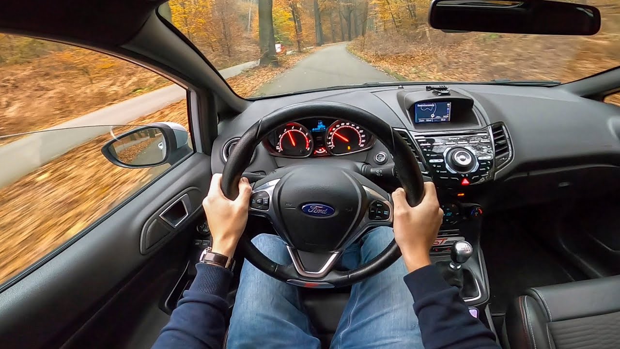 240hp Fiesta ST200 with Milltek POV Test Drive - Fast Accelerations, Tunnel and 