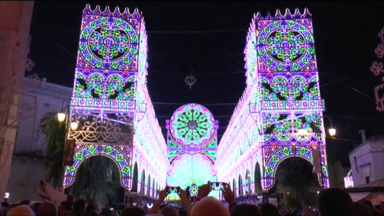 Aspettando il 2 Luglio. Diretta TV - Matera, accensione luminarie
