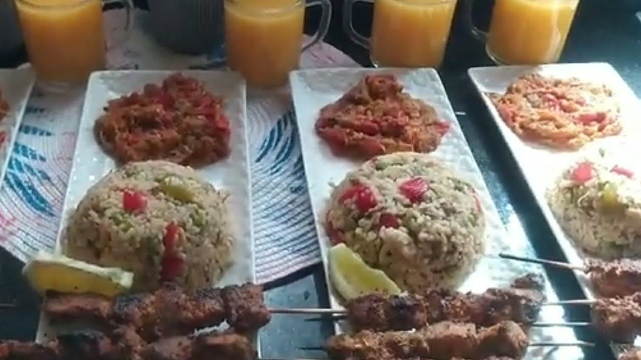 بروشيط السمك🦈 التونة ( مشوي )بتتبيلة ماتشبعوش منو مرفوقة بسلطة الارز وفواكه🦐🦑🦈 البحر مذاق😛😋 وبنة👌👌👍