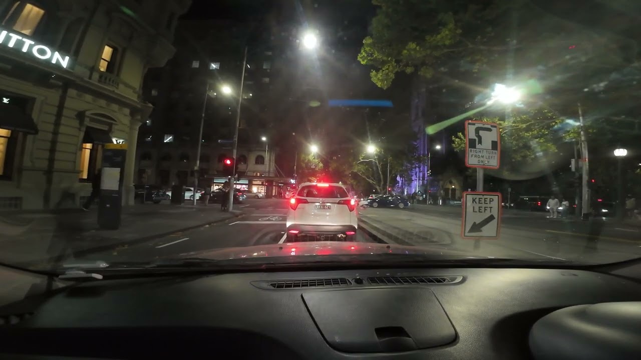 Melbourne | Destination Collins Street | Paris End