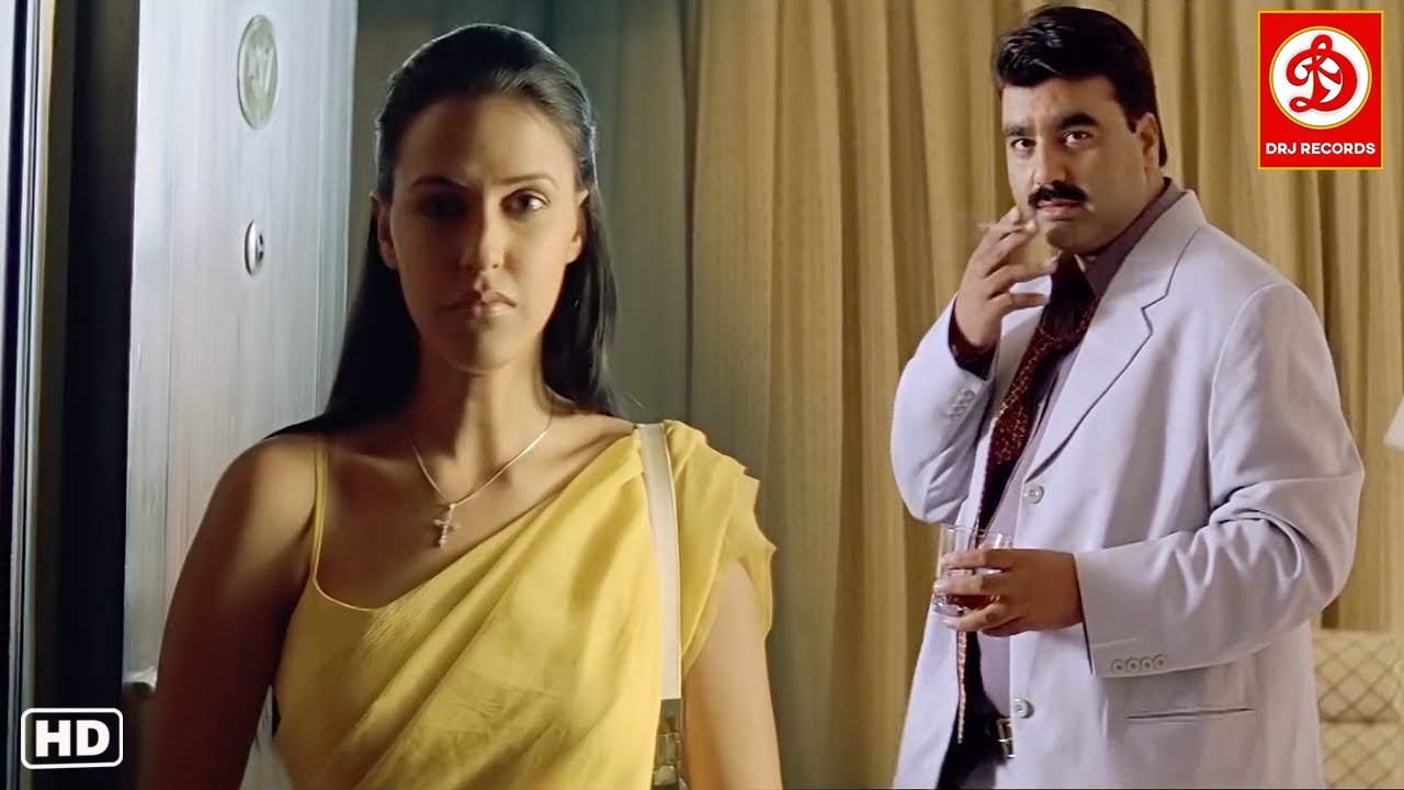 दस  लाख रुपया देगा तो मैं तुमको बच्चा दूंगा - Julie Movie scenes