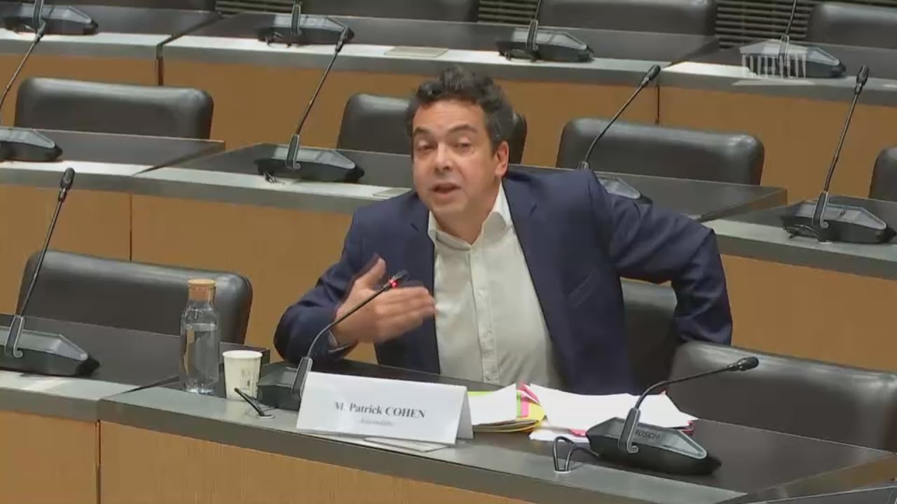 Patrick Cohen refuse de répondre ça tourne à l'affrontement