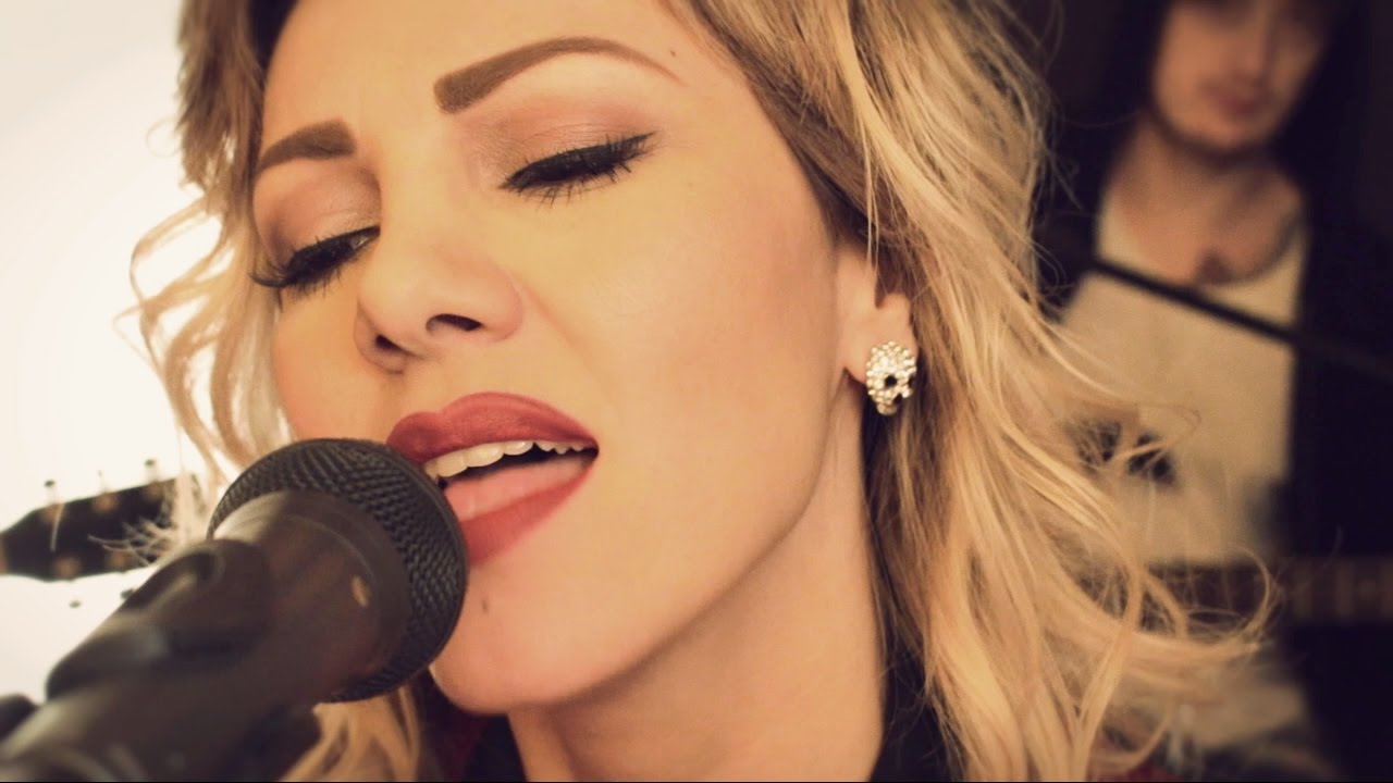Ed Sheeran - Shape Of You (Cover by Žanamari)