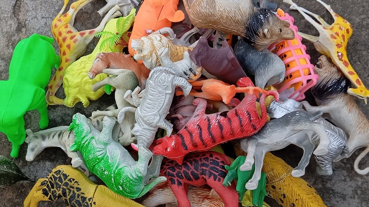 Animal toys and tiger 🐅🐯 and all animal toys 🐎🧸 subscribe to my YouTube channel .
