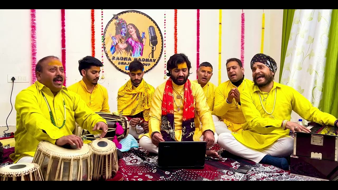 🌹🥰पवनतनय संकट हरन, मंगल मूरति रूप।राम लखन सीता सहित, हृदय बसहु सुर भूप।।.🥰🌹जय सीया राम 🙏🏻🌹🥰