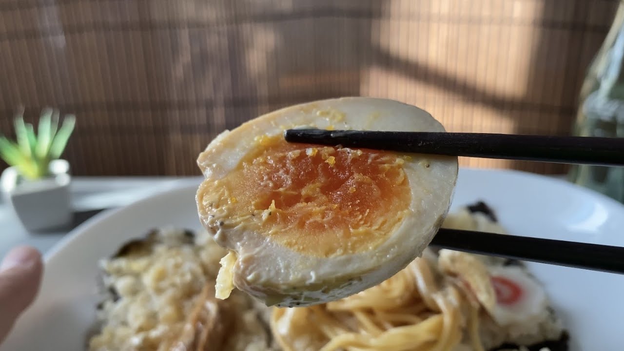 Unique Food in Japanese Convenience Store - RAMEN RICE BALL,OMELETTE RICE BALL