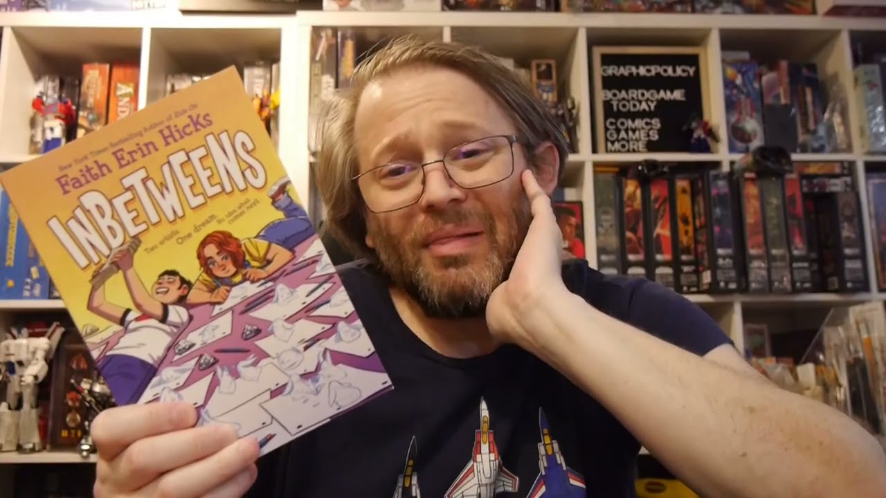 &bdquo;Inbetweens&rdquo; to solidna powieść graficzna dla czytelnik&oacute;w w każdym wieku, kt&oacute;ra może zainteresowa...