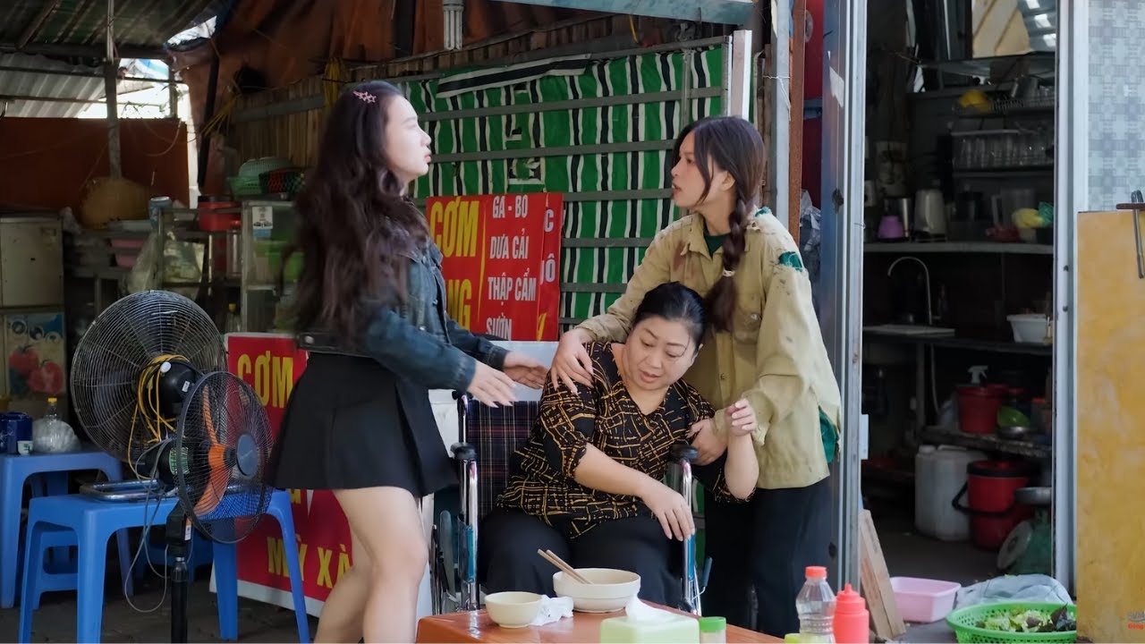 Mẹ Chủ Tịch Giả Tàn Tật Ngồi Xe Lăn Đến Thử Lòng Con Dâu Bị Đổ Mắm Lên Người Và Cái Kết - Tập 1416