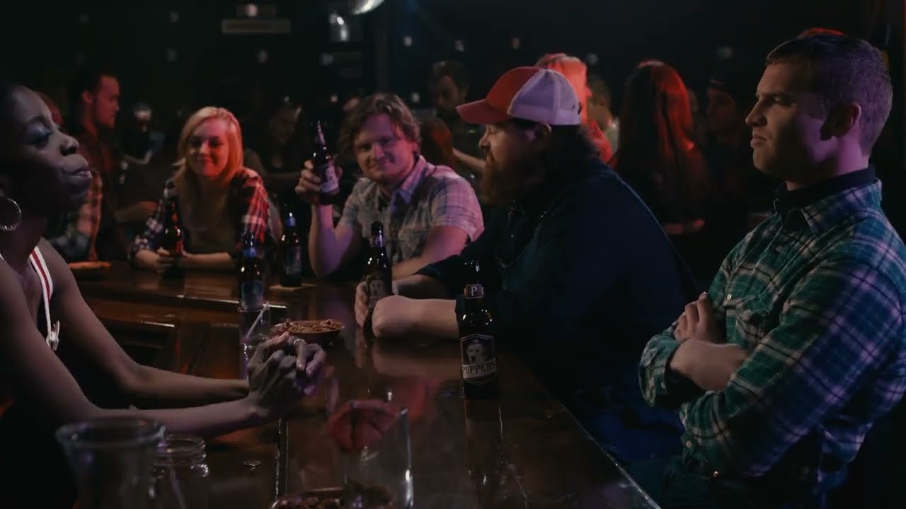 Letterkenny | Season 3 | The opening of MoDean's 2