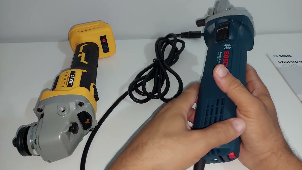 Esmerilhadeira Bosch Gws 9-125S x The Black tools 21v 