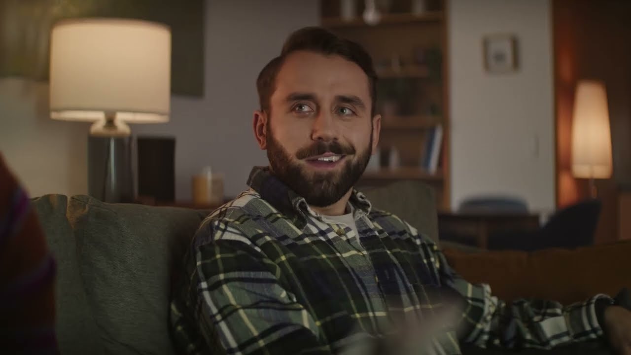 Das Warten hat ein Ende – Ausstellungsmarke ELEMENTS überrascht mit SAMSUNG-Spot