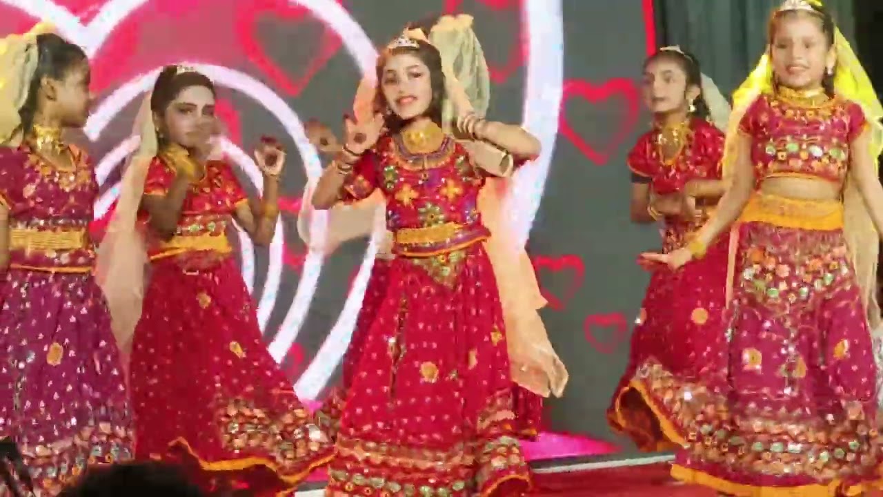 Dhum_dhum_dhum_ team aanvi....#dance#trends 