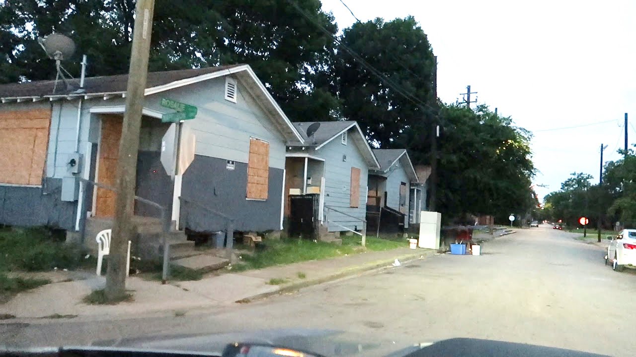 HOUSTON 3RD WARD HOOD LATE EVENING