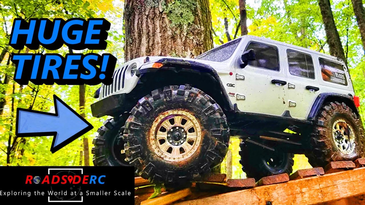 Axial SCX6 Crawling with 3.8