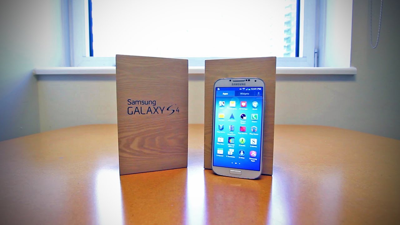 Samsung Galaxy S4 Unboxing (Galaxy S IV)