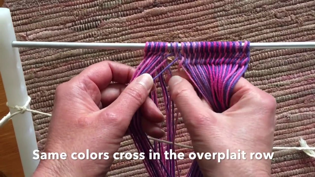 Sprang basic Z twist - overplait row (follow up row of the plait row)