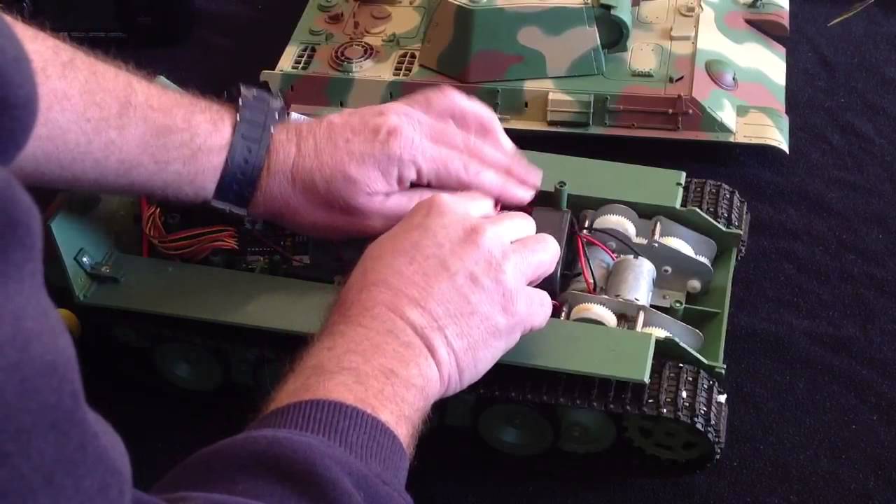 Converting a Heng Long Tank to 2.4 gHz Operation Within 5 M
