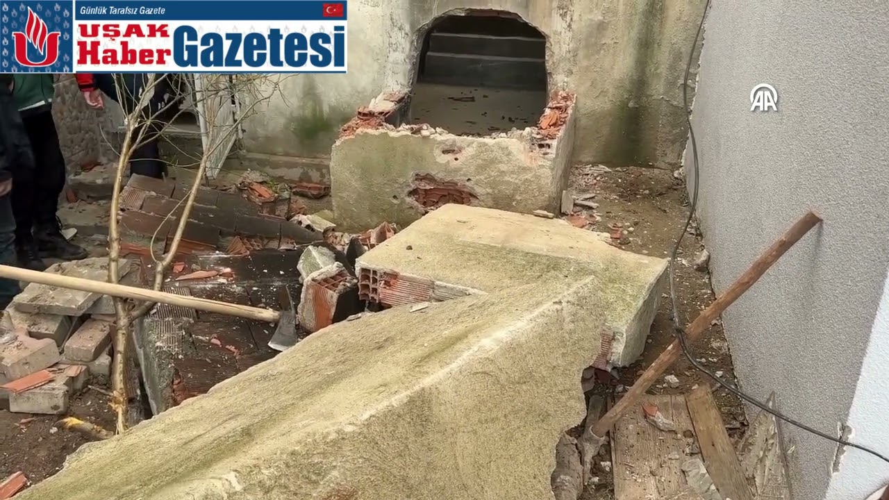 Uşak'ta Enkaz Altında Can Pazarı!