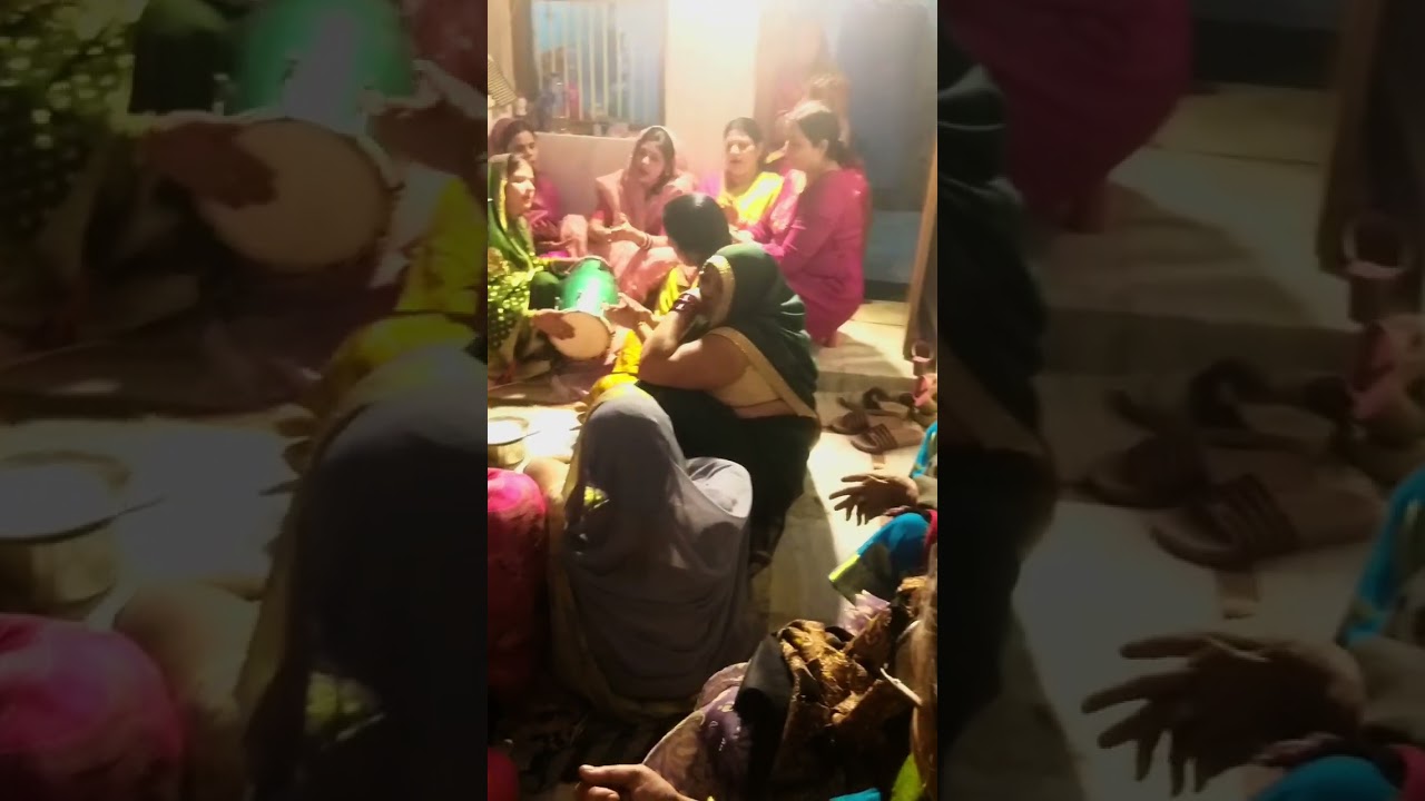 पुराना होली गीत नए अंदाज में🥳एक बार जरूर देखें🎉👌🏻बाज रही पैजानिया छमा छम🎊❤️#holi #fagun #fagua 