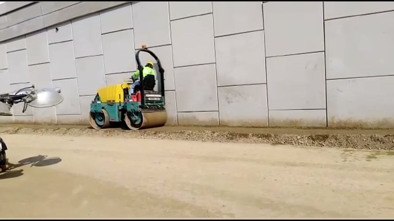 Alquiler de #Rodillo​  #Compactador de 1 a 4 toneladas​ | Alo Maquinarias&reg;