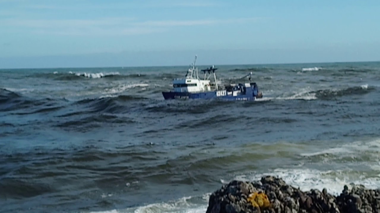 Fishing Boat coming in on the infamous Greymouth Bar