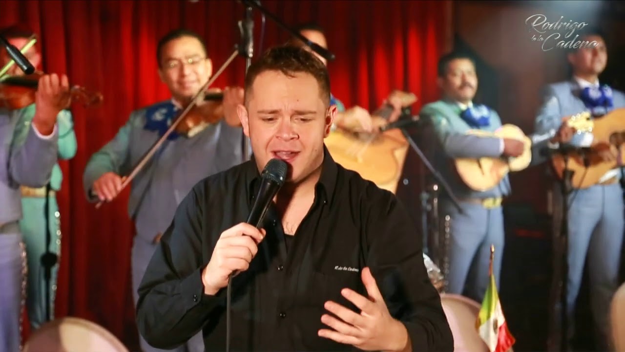 NOVILLERO (Agustín Lara) • Rodrigo De La Cadena y el Mariachi Lira de Oro