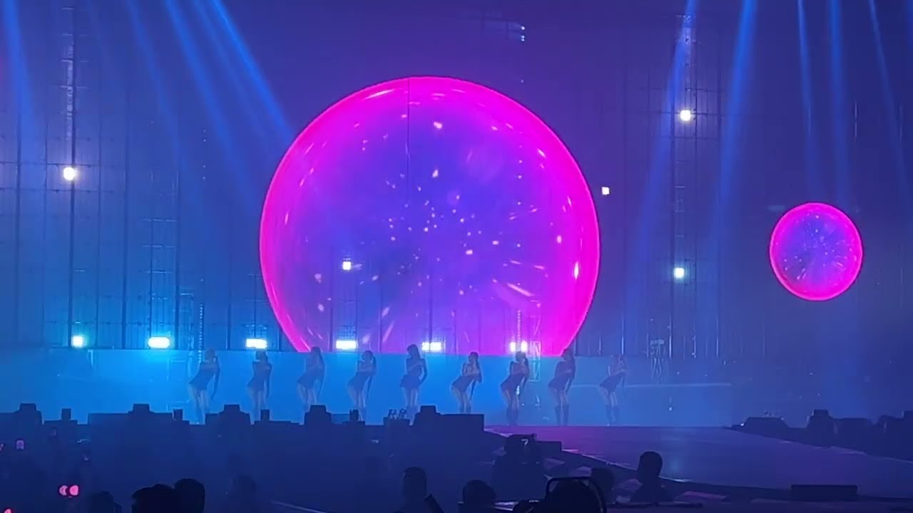 BLACKPINK Hong Kong 2023 Day 1《You and me》Jennie