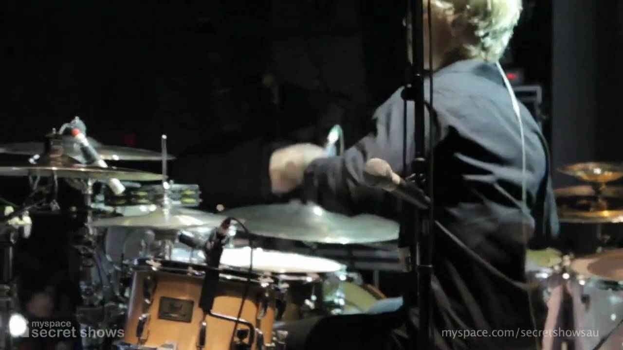 Placebo peforming Twenty Years (LIVE)