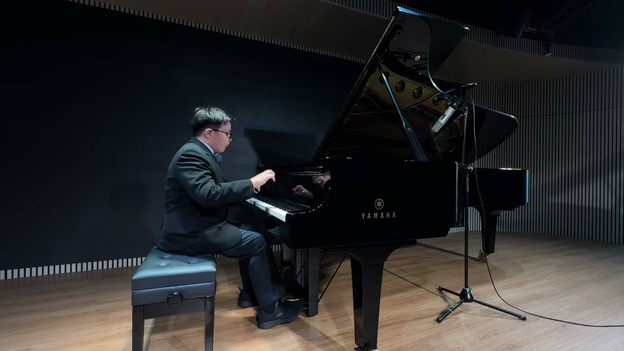 Bhasukit Wejakij - La chevaleresque , Op.100 , no.25 Burgmuller