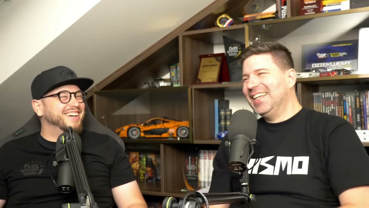 DEBRIEFING #S02E01 - Závody v Sosnové, DMGP Valencia, Marco, Formula D  (by DRIFTheads)