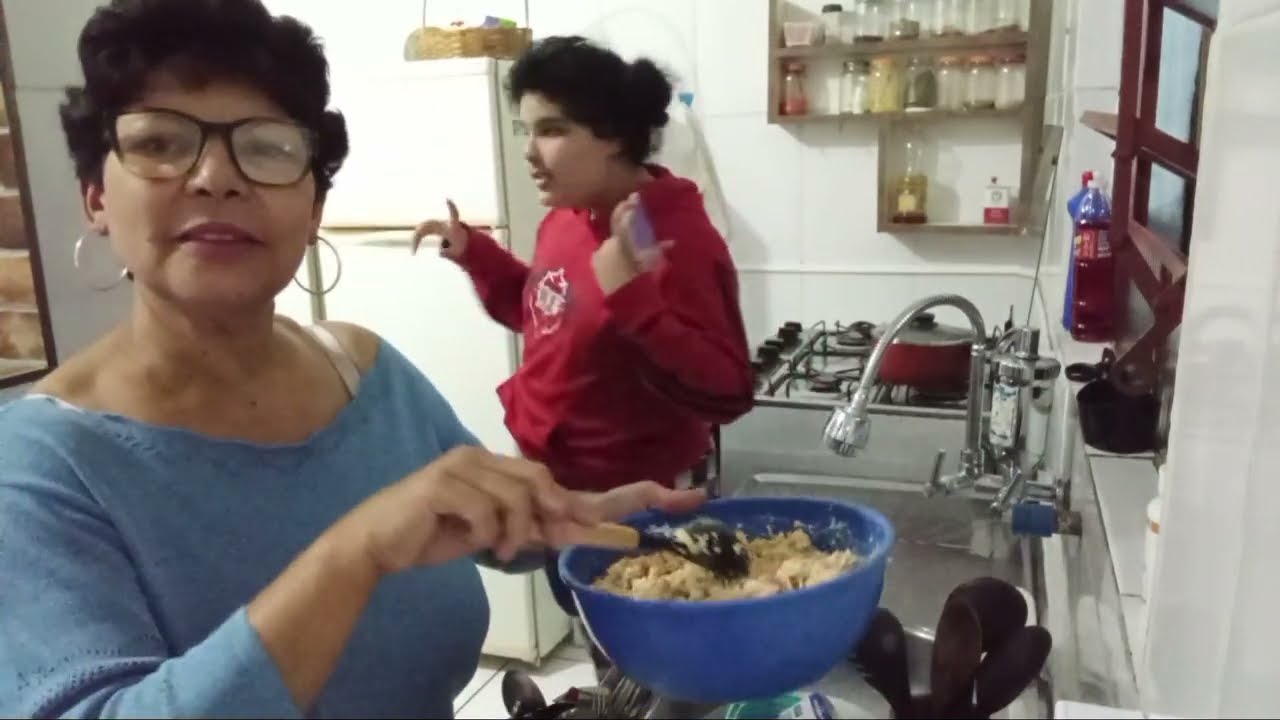 Sábado foi dia de torta de frango