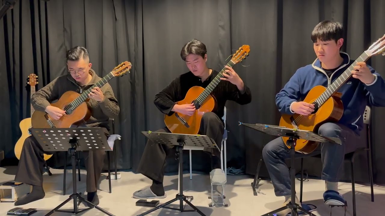 Brandenburg concerto no. 6 Guitar trio
